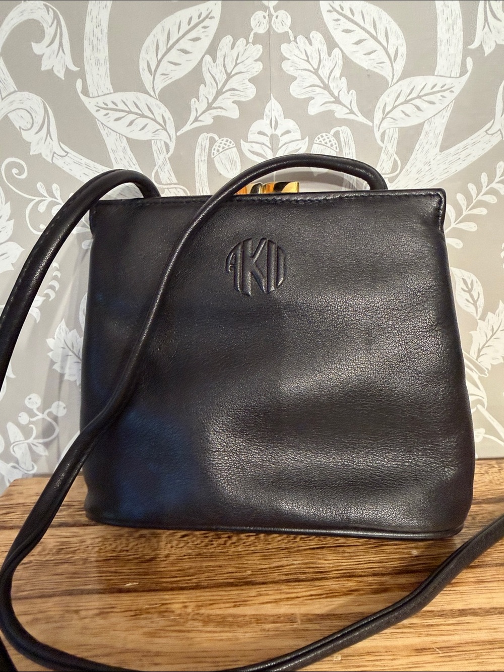 Anne Klein for Oroton Vintage Black Leather Kisslock Crossbody